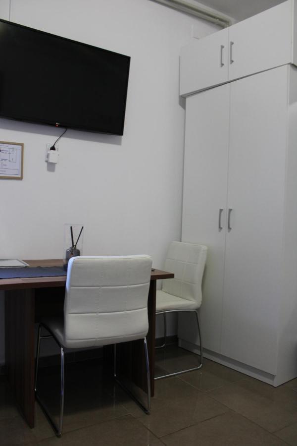 Studio Apartman Hinko Ðakovo Buitenkant foto